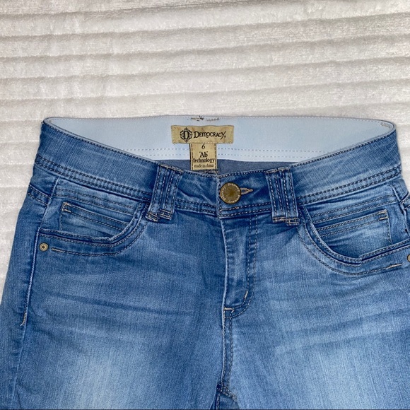 Skinny Jeans by Democracy💙 - Picture 5 of 5
